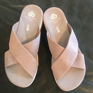 Cloudsteppers sandals
